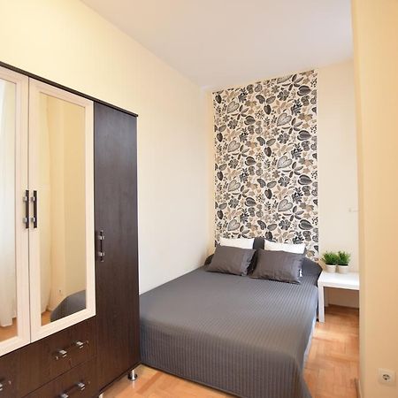 Budget Apartment By Hi5 - Feherhajo Budapest Exterior foto
